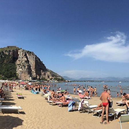 Beach Holiday Villa Terracina Exterior photo