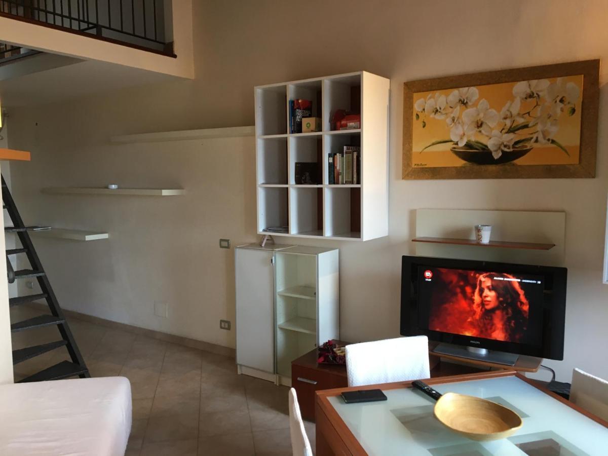 Beach Holiday Villa Terracina Exterior photo